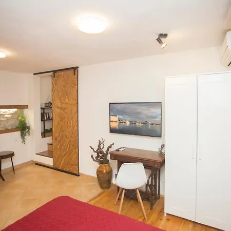 Natalia Old Town 斯普利特