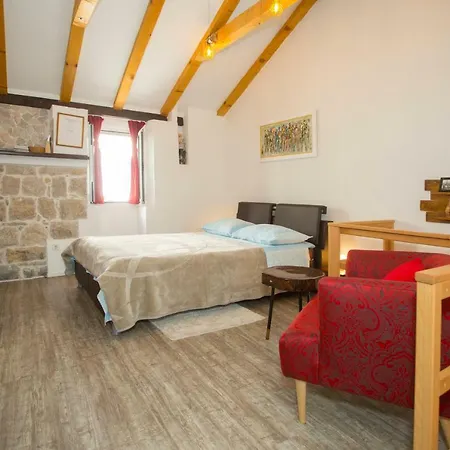 公寓 Natalia Old Town 斯普利特