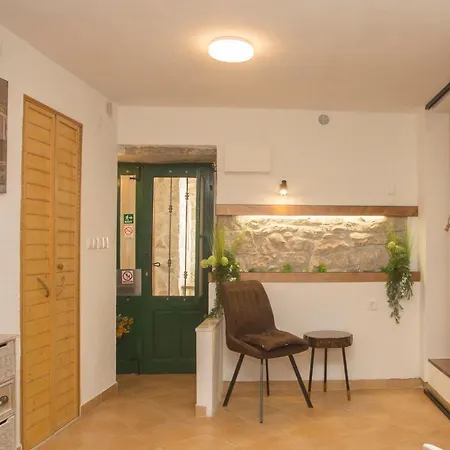 Natalia Old Town Апартаменты Сплит