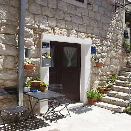 Апартаменты Natalia Old Town *